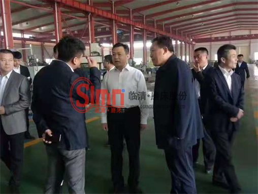 何書記調(diào)研1000臺高精度數(shù)控磨床項目